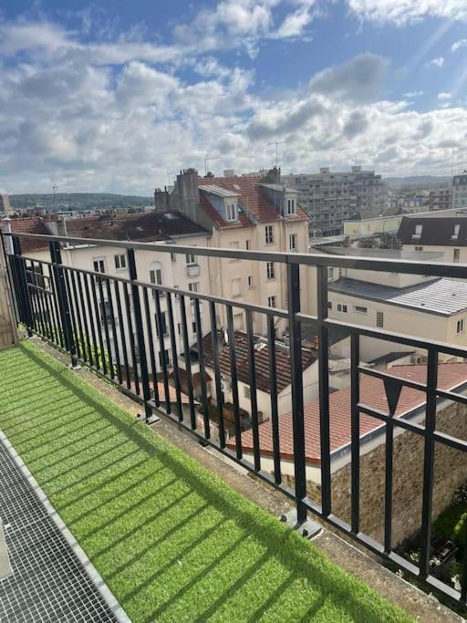 Appartement 3P Gare Terrasse Et Parking Prive Franconville  Kültér fotó